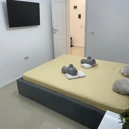 Zigzag Resident Apartment